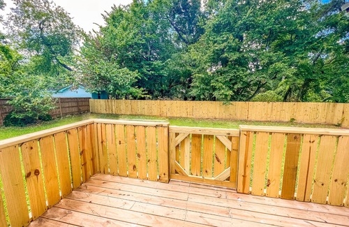 North Shore Casa | 3br/2bath, Hammock /Huge yard/House to yourself