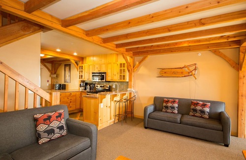Big White Ski Resort Casa | 3BR 3 baños casa de pueblo-jacuzzi privado, esquí en skiout
