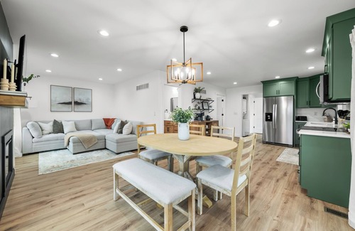 Vallonia Casa | 3BR/3BA Peaceful Retreat - Fire pit & Game room
