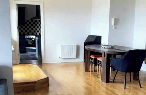Athy Apartamento | 3BR Apartment - Sleeps 7 - Free Parking - Athy