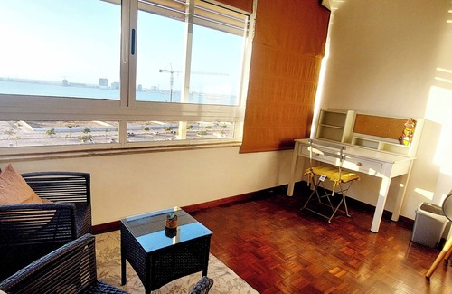 Luanda Apartamento | 3BR Bayfront, Safe & Vibrant!