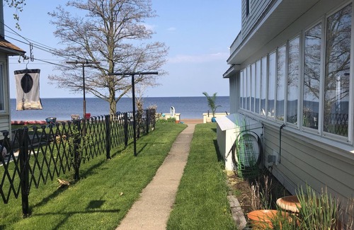 Sylvan Beach Casa | Unidad de 3 dormitorios en propiedad frente al mar