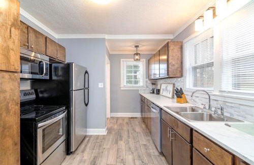 Bristol Casa | 3BR Bristol Retreat - 2 Blocks from State Street
