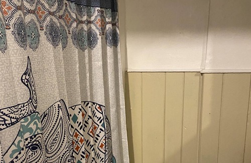 Old Brooklyn Casa | 3BR Cozy Central Boho Escape
