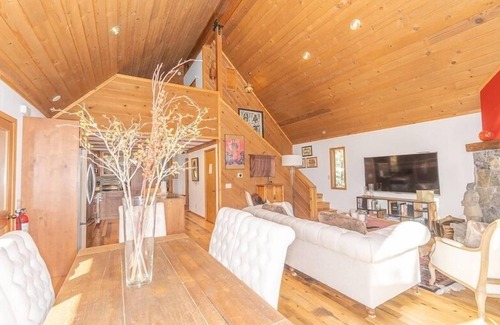 Truckee Casa | 3BR+Den Home Overlooking Martis Valley by RedAwning Save 10% on 3 Nights, 15% on 5 Nights!