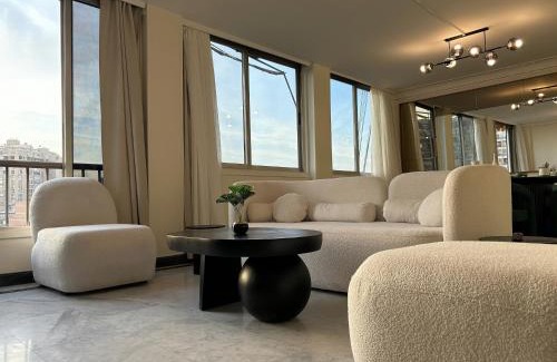 Zamalek Apartamento | 3BR Exclusive Bliss Zamalek Island