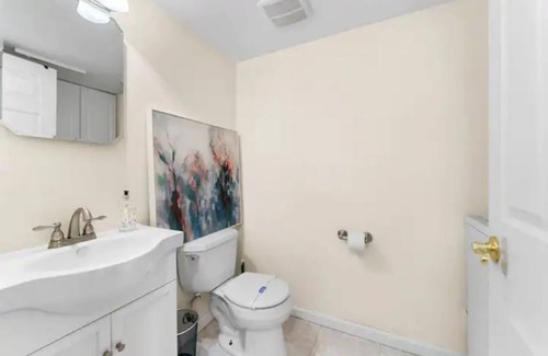 St. Charles Casa | 3BR Family Haven: Spacious Townhome | Free Parking