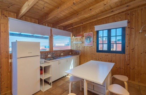 Caleta de Arriba Chalet De Esquí | 3BR Fronton Wave - Ocean View & Parking