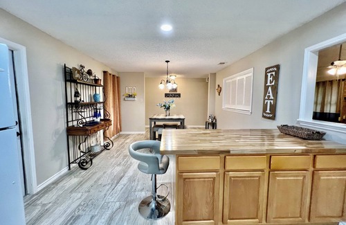 North San Antonio - SAT Casa | 3BR Furnished Retreat w/ Yard, BBQ & Fast Wi-Fi – San Antonio