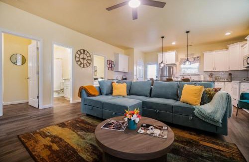 Paw Creek Casa | 3BR Getaway Hot Tub Games Family Fun