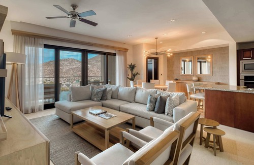 La Paz Apartamento | 3BR Golf View & Terrace at Vistamar