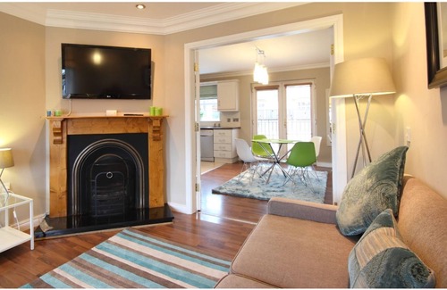 Dungannon Apartamento | Unidad-Baño Privado-3 Storey House - 3 Rooms