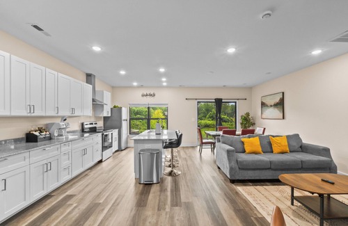 Ponderosa - Wingate Casa | 3BR in Charlotte, 10 Min to Panthers Stadium Pet-Friendly