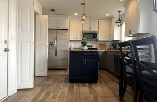 Old Hickory Casa | 3BR Lakefront in Nashville with BBQ & Hot Tub
