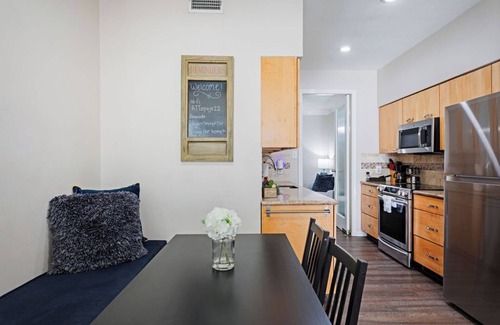 Greenway Plaza-Upper Kirby Casa | 3BR Luxury Home in the Heart of Upper Kirby!