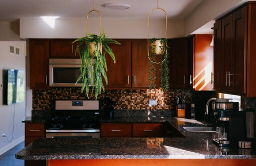 Dunning Apartamento | 3BR Modern Apt Gym Workspace Quiet Location