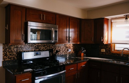Dunning Apartamento | 3BR Modern Apt Gym Workspace Quiet Location