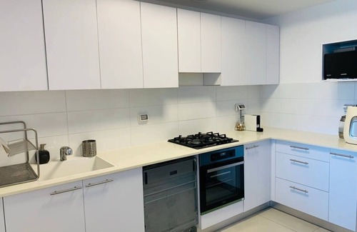 Yanuv Apartamento | 3BR New Unique Apt. with Amazing Views in Glil Yam
