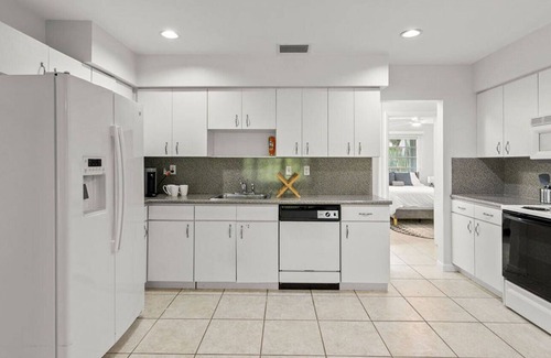 Coral Terrace Casa | 3br Oasis near Coral Gable