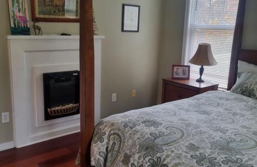 Mathias Casa | 3BR Pet Friendly Cottage Mathias WV