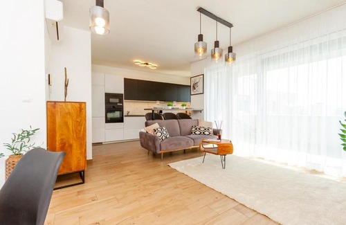Vizafogo Apartamento | 3BR Premium Skyline Penthouse w AC by NW
