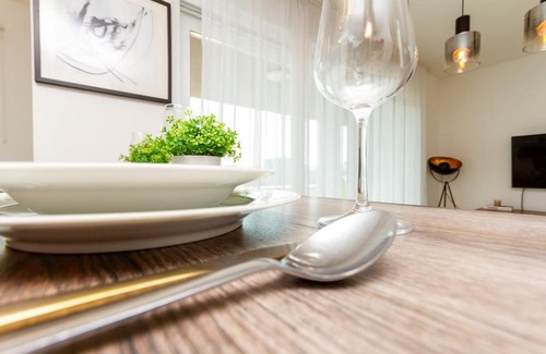 Vizafogo Apartamento | 3BR Premium Skyline Penthouse w AC by NW