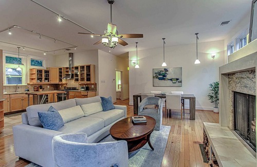 Bouldin Apartamento | 3BR Retreat in Bouldin Creek | Walk to SoCo