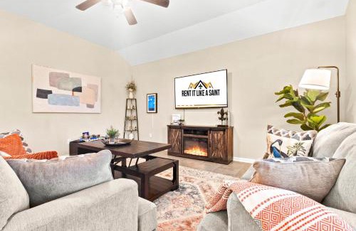 Lake Charles Casa | 3br Retreat Plush Beds High-speed Wi-fi
