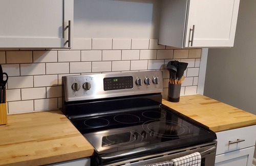 Columbus Casa | 3br single-story home - centrally located, quiet residential neighborhood