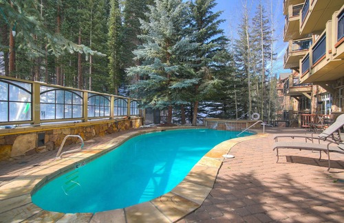 River Run Condominio | 3br Ski-in/ski-out~on Mountain~lone Eagle 3053 3 Bedroom Condo by RedAwning