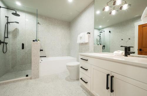 Nordic Estates Casa | 3BR, Taluswood Heights, Luxury, Private Hot Tub, Ski-in Ski-Out, by Harmony Whistler