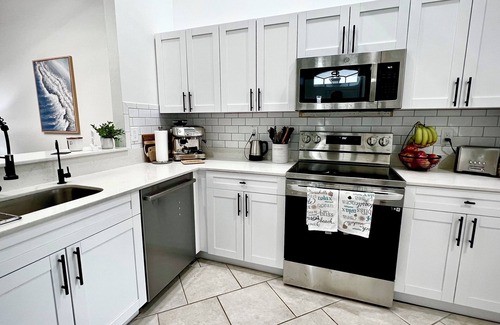 Naples Villa | 3br Villa, Private Heated Pool, Garage, EV-Charger