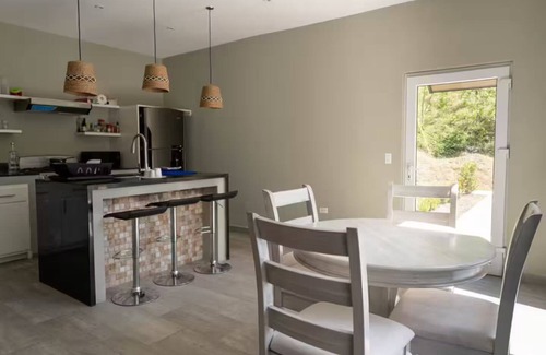 Dixon Cove Casa | 3BR Villa Private Pool SUV Included