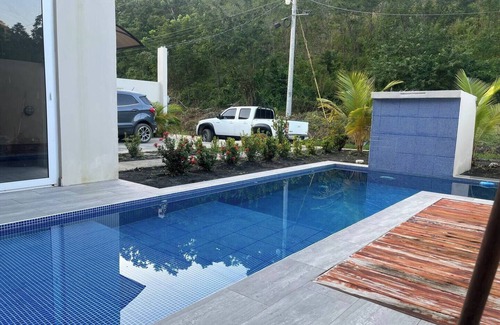 Dixon Cove Casa | 3BR Villa Private Pool SUV Included
