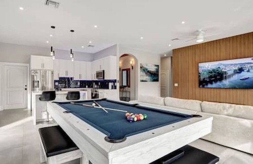 South New River Isles Casa | 3BR Waterfront Villa with Heated Pool, Spa, & Rooftop Deck