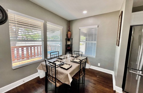 Jefferson Casa | 3BR Woodlawn Home | Furnished Extended Stay Near Med Center