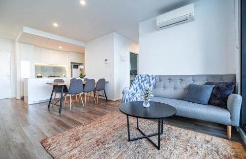 Footscray Apartamento | 3br2ba Apt In Footscarypoolcar Parkwifi