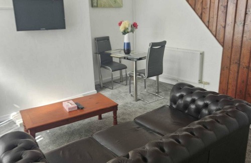 Bolton Casa | 3cosy bedroom in a good location