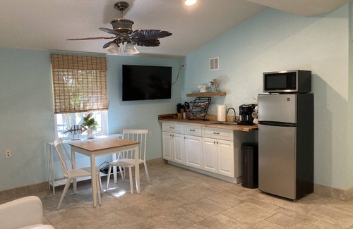 Ozona Apartamento | 3Gulls Inn Ozona1-Boutique Hotel-Swimspa-King Studio-Spa-Like Bath-Pets Free
