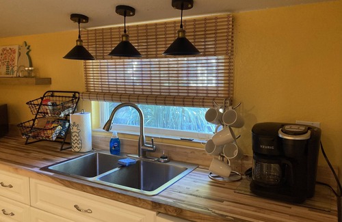 Ozona Apartamento | 3Gulls Inn Ozona3-Boutique Hotel-SwimSpa-King Suite-Full Kitchen-Pets Stay Free