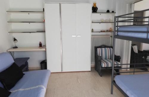 Lagonissi Apartamento | 3h Athina Cottage in Athens Riviera, Saronida