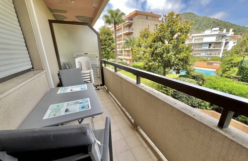 Mandelieu-la-Napoule Beach Apartamento | 3P04 Swimming pool, sea view 3-room apartment air-conditioned