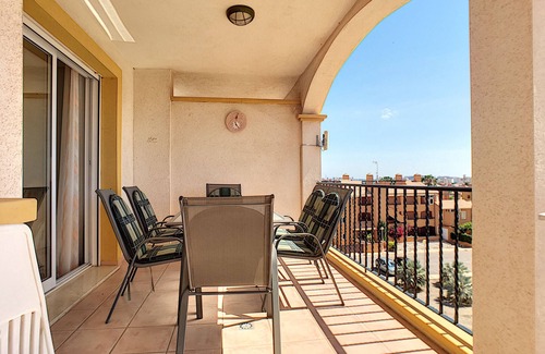 Mar de Cristal Apartamento | Apart. 3ºpiso, wifi gratis, tv satélite, balcón, piscina comunitaria
