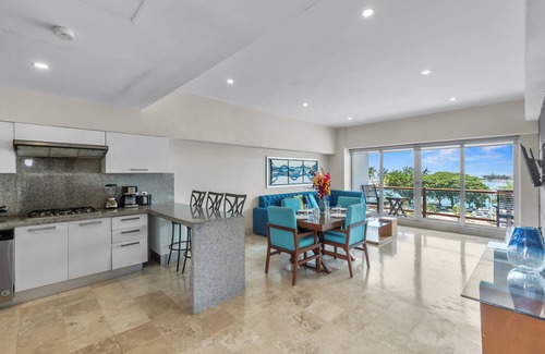 Palmar de Aramara Apartamento | 3rd-Floor Gem w/ Cruise Views & Rooftop Lounge