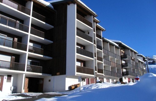 Albiez-le-Vieux Apartamento | 3.o piso, vista abierta, balcón, tv, local para esquís, 40m², Albiez Montrond