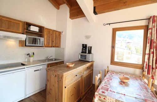 Aussois Apartamento | 3.o piso, balcón, tv, local para esquís, 50m², Aussois