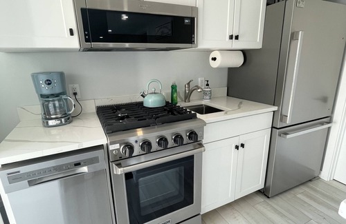 Seaside Heights Apartamento | 3rd House to Beach & Boardwalk Luxury Beach Apt Unit # 3 Best Location In Town