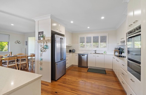 Forster Casa | 3rd night 1/2 price August & September! 250m to Beach