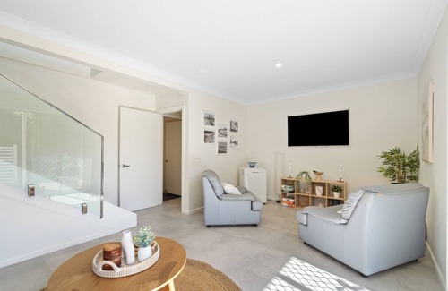 Forster Casa | 3rd night 1/2 price August & September! 250m to Beach