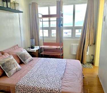 Sasa Apartamento | 3rd - Sea View of Seawind Condominium